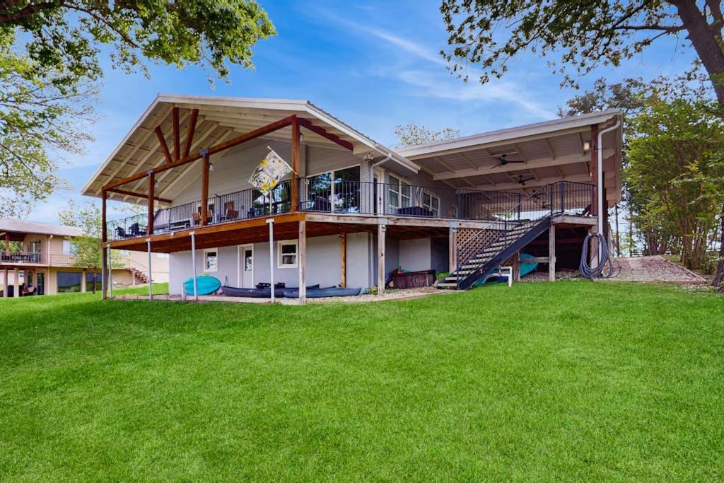 Waterfront Home with Kayaks, Game Room, Firepit, & Enormous Deck - B&B Kingsland