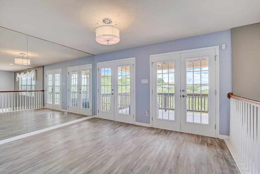 Spacious, Dog-Friendly Home with Two Decks, Views, Grill, W/D & Community Pool - B&B Lago Vista