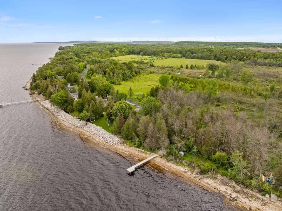 Owls Nest by Simple Life Rentals - Bed and Breakfast Sturgeon Bay