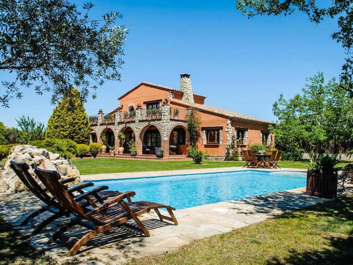 B&B Peralada - Ideal villa in Peralada with private pool and garden - Bed and Breakfast Peralada