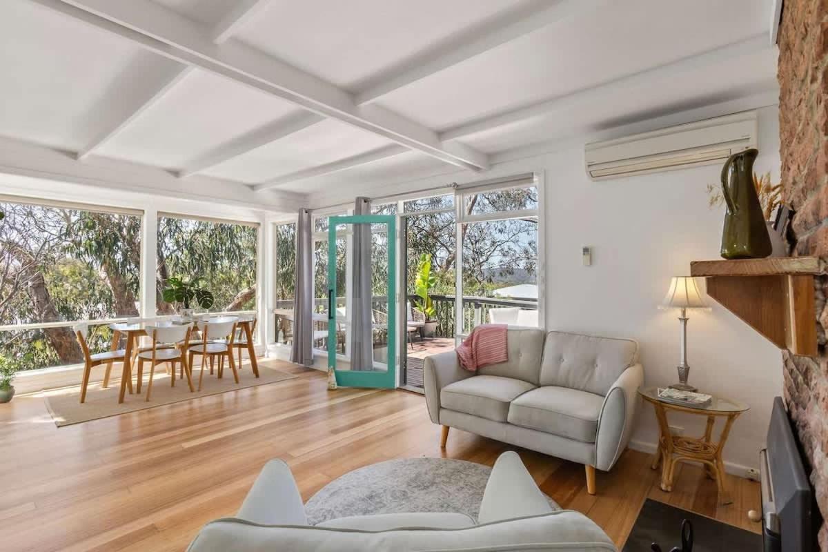 Sunny Coastal Retreat - B&B Anglesea