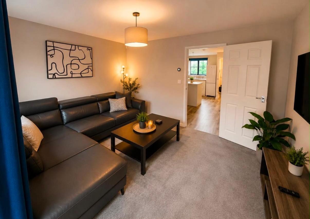 Cozy Morden Hilltop Guest house - Ferienwohnung Nottingham