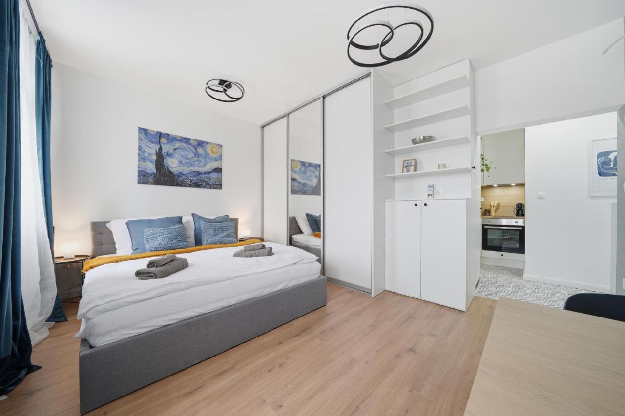 Blue Church Retreat Free Parking & City Center - B&B Bratislava