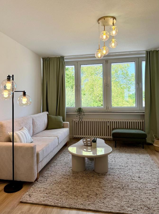 Stilvolle Wohlfühloase mit sonnigem Balkon - Bed and Breakfast Hilden
