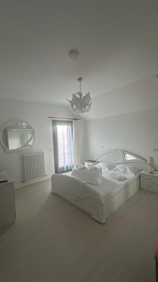 Kamer met Kingsize Bed en Balkon