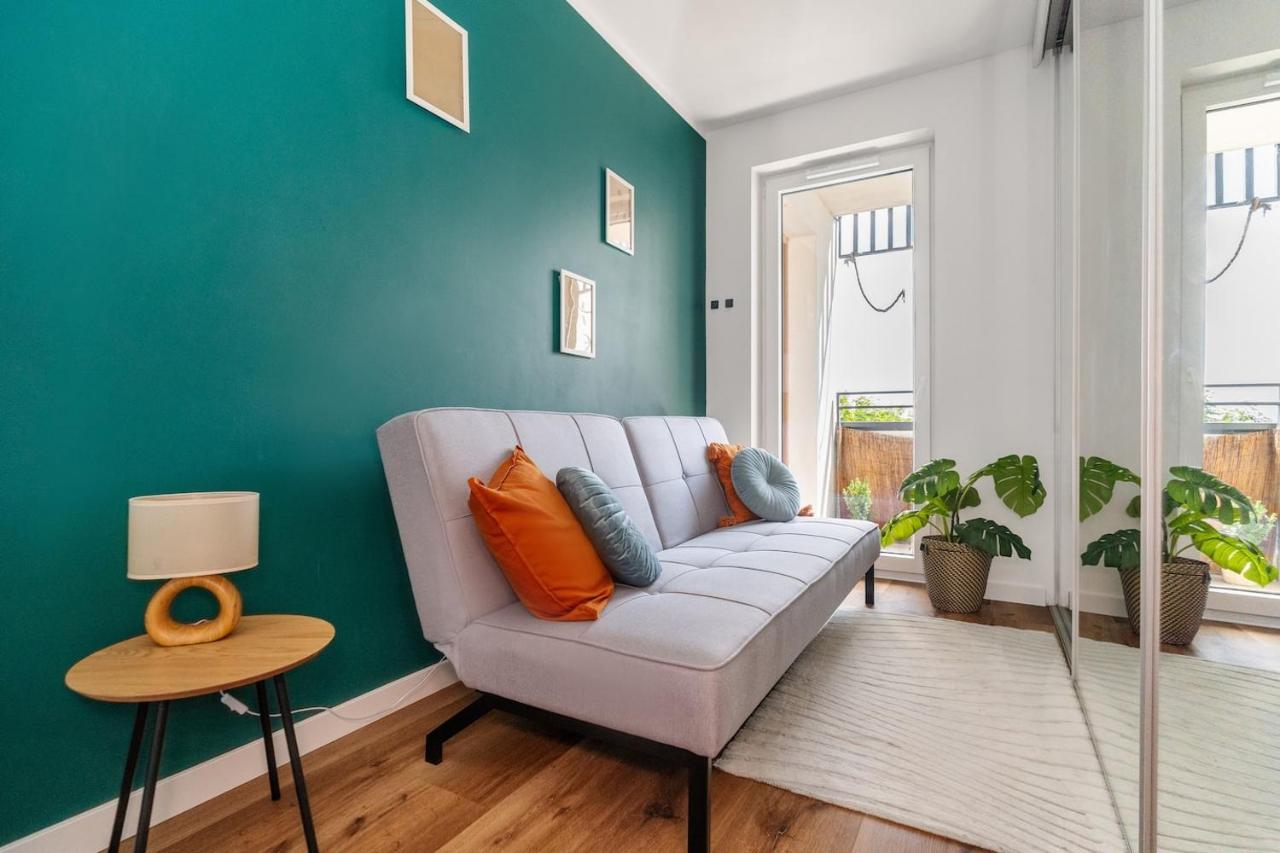 Indigo Premium 2 Bedroom Apartment with Parking - Bed and Breakfast Poznań