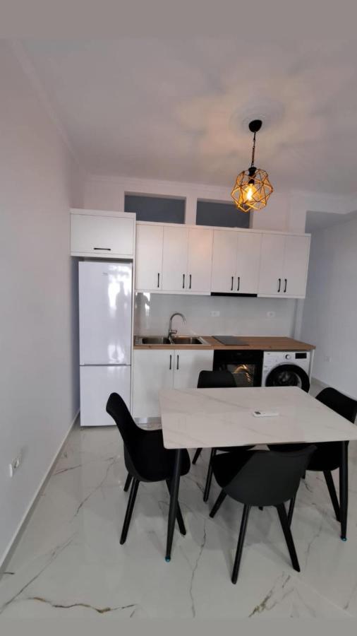 Mema House 2 B&B - Bed and Breakfast Durrës