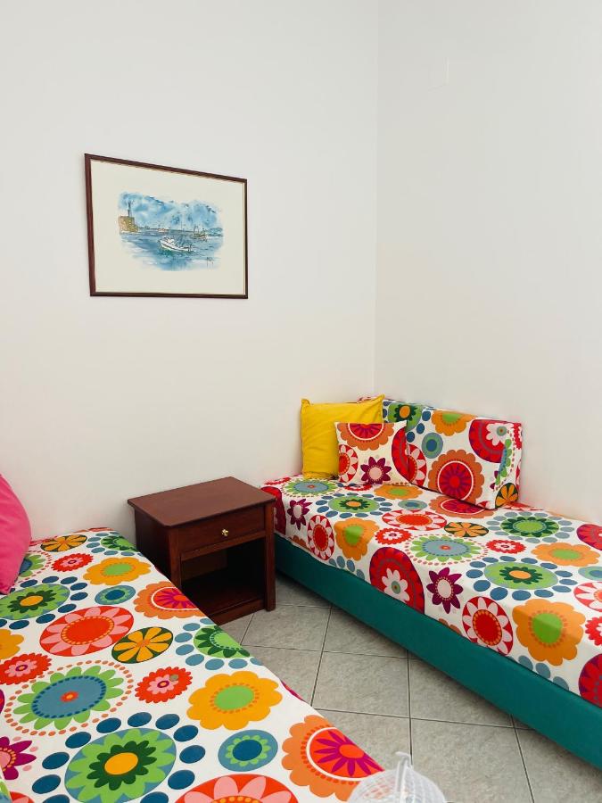 Nikas Villa Orange Apartments  - B&B Párga