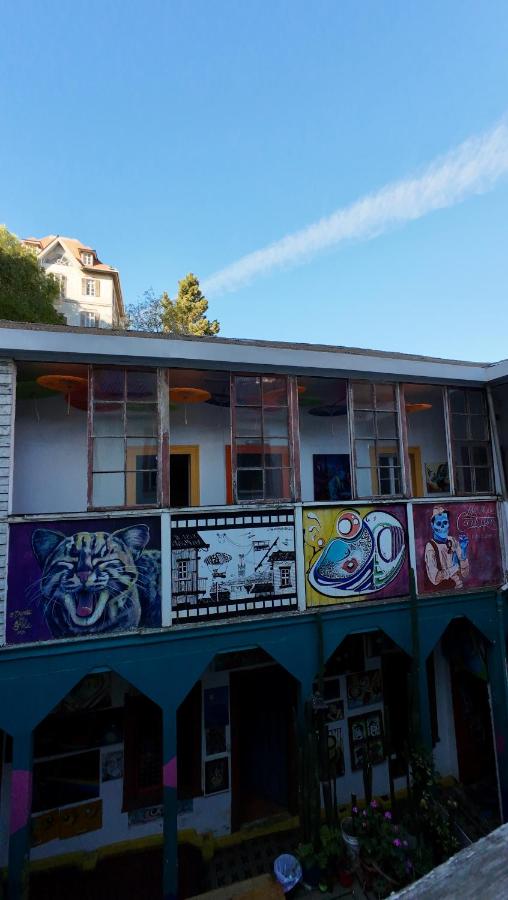 Art Hostel Casa Chaman - B&B Valparaíso