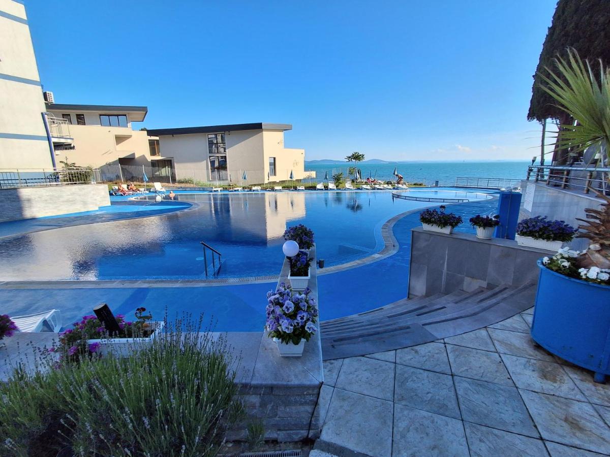 Студио C19 в к-с Blue Bay Palace - B&B Pomorie