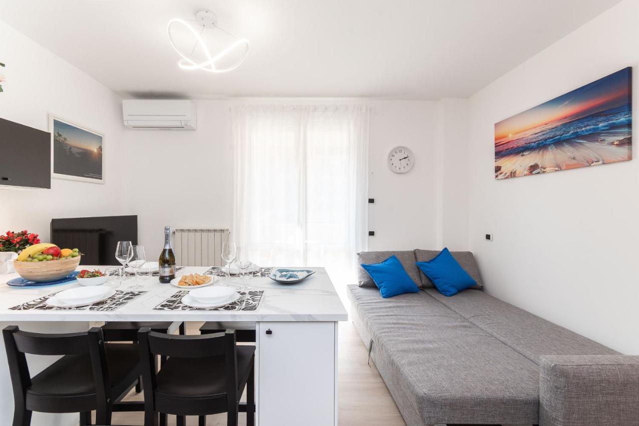 -La Conchiglia- Monolocale con zona notte riservata - B&B Varazze