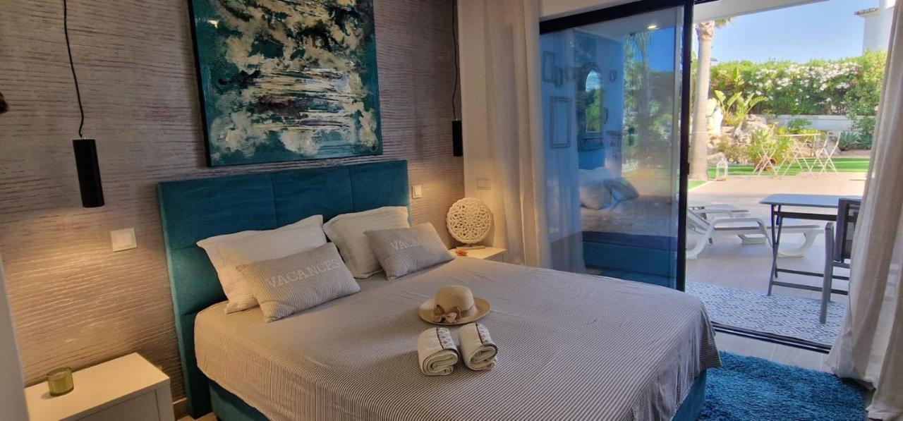 Chambre Double - Vue sur Piscine