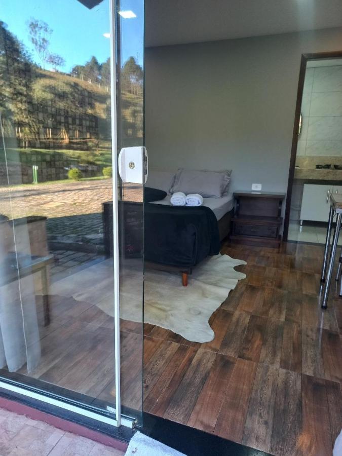 Suíte perto do Pico Paraná com lago e jardim - B&B Campina Grande do Sul