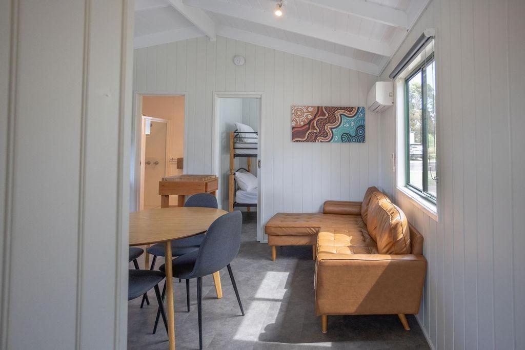 Pet Friendly Stays - BIG4 Aireys Inlet - B&B Aireys Inlet