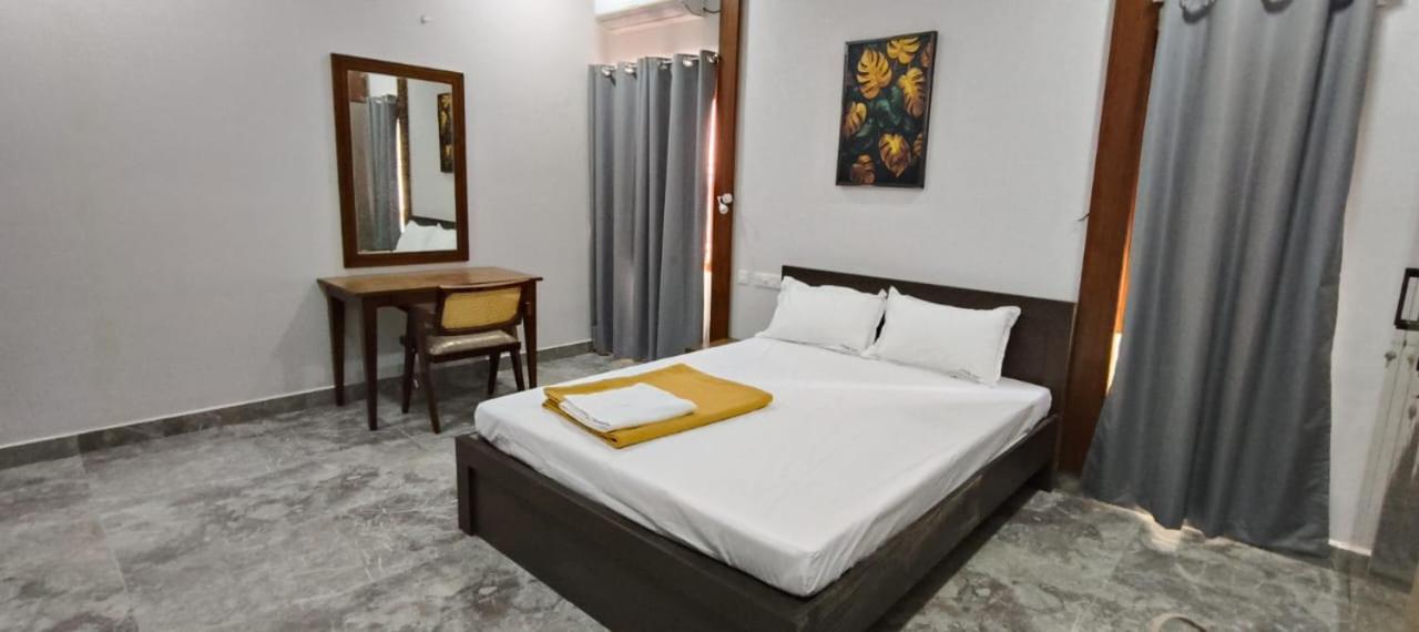 Royale Inn Hotel - B&B Sīrkāzhi