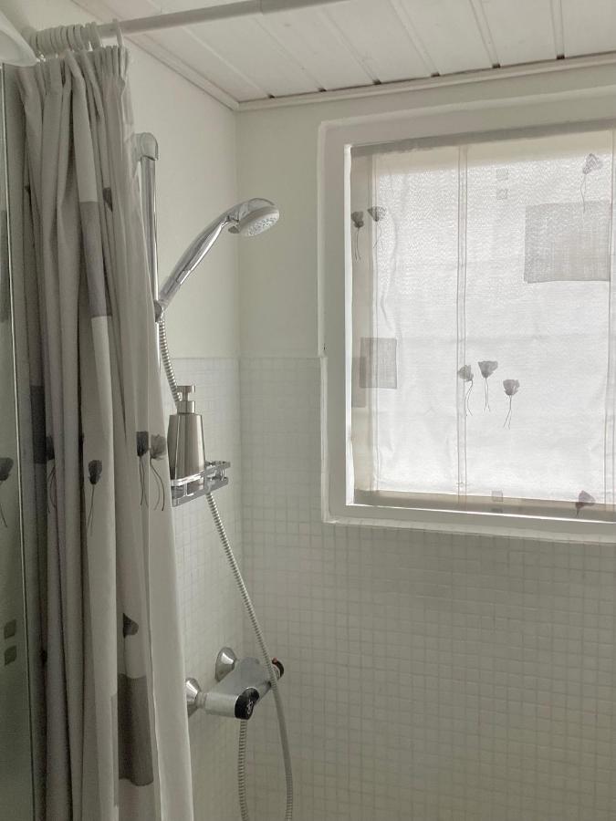 Habitación Doble con baño privado - 2 camas