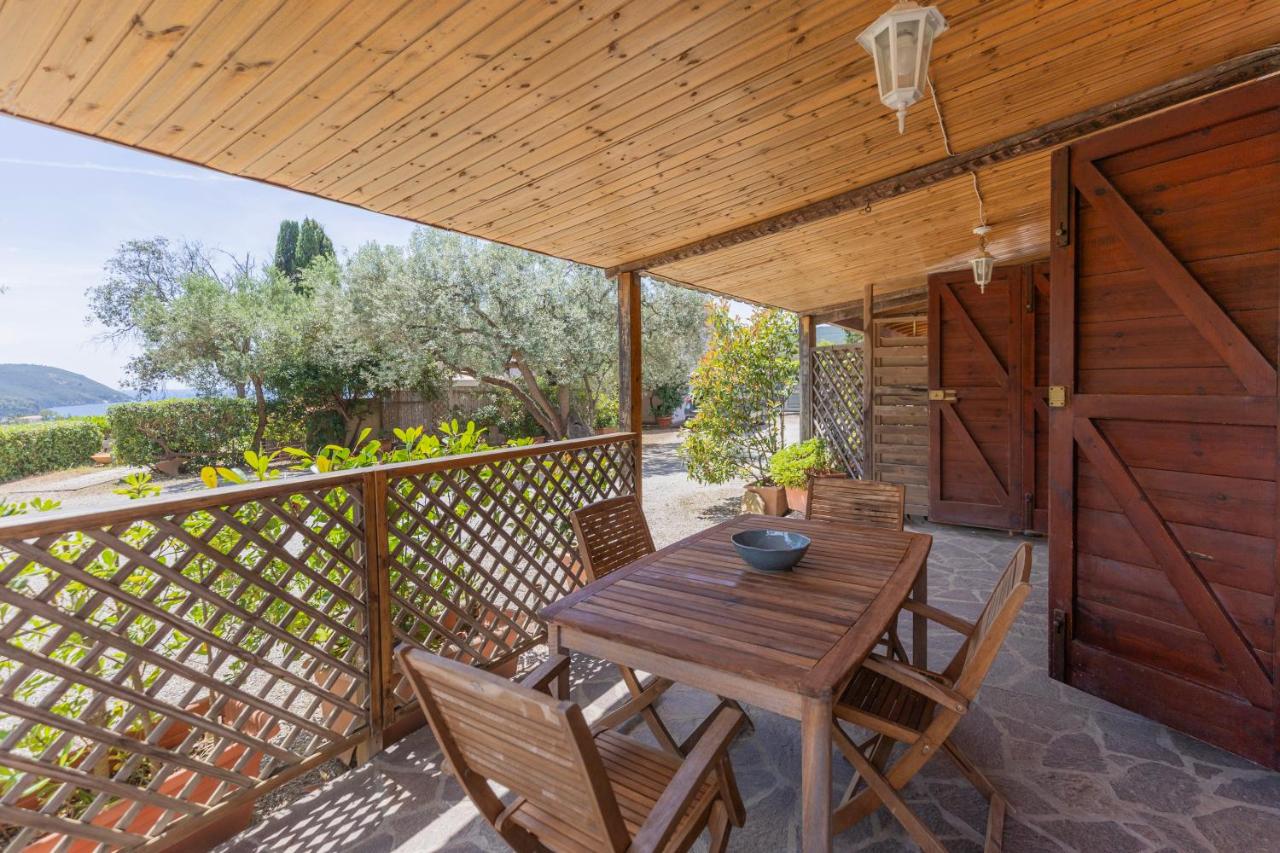 Belvedere Country House by ElbaSummer - Bed and Breakfast Lacona