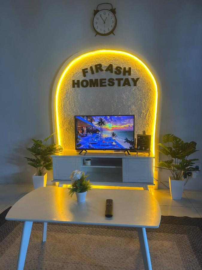 FIRASH HOMESTAY AT SERI ISKANDAR - B&B Seri Iskandar