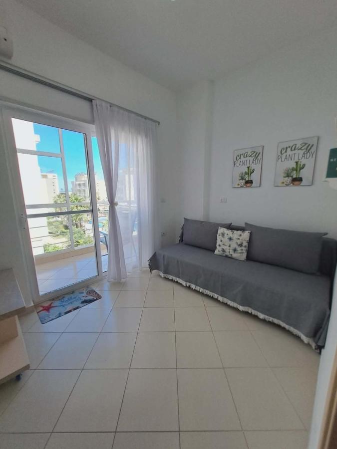 Mimosa Apartment - Chambres d'hôtes Vlora