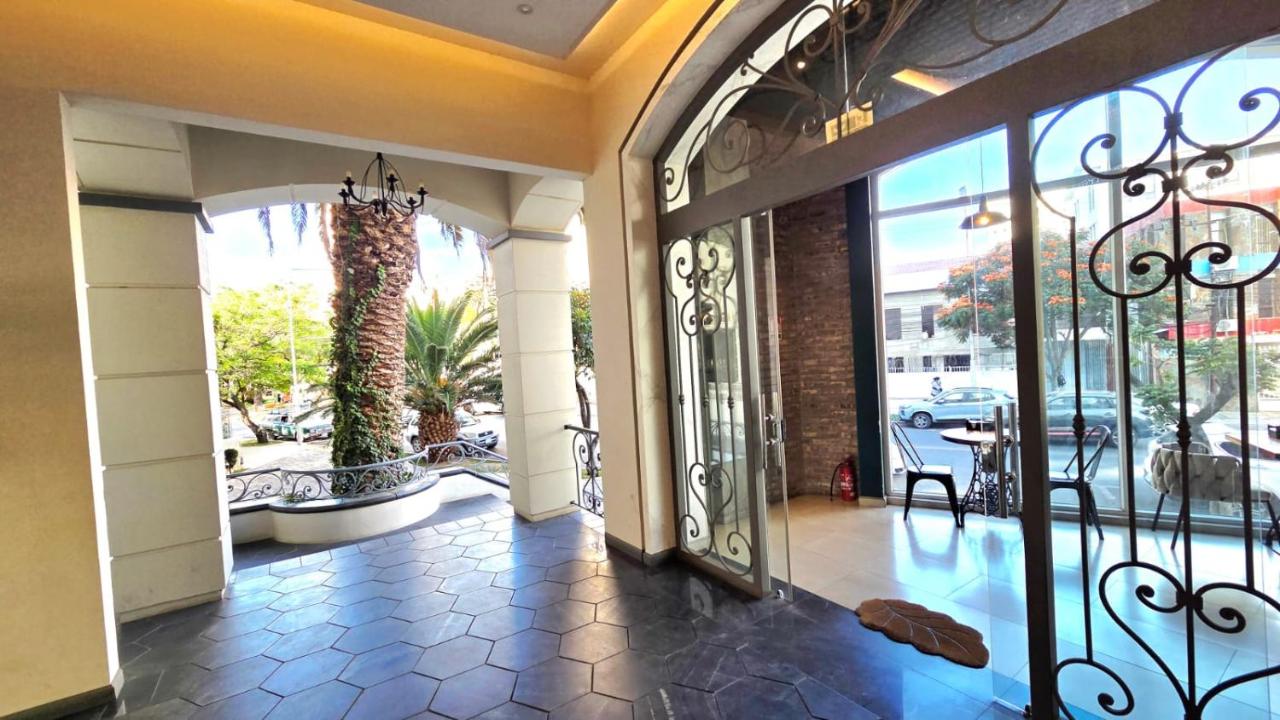 TORREMIA apartamentos de lujo - Chambres d'hôtes Cochabamba