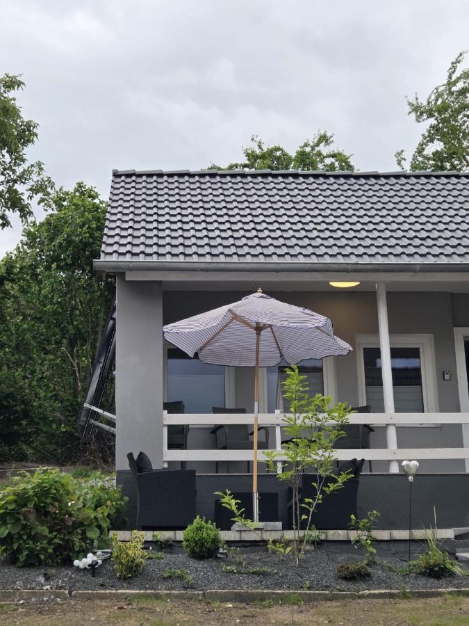 Ferienhäuschen mit Wellnessbereich - B&B Marsberg