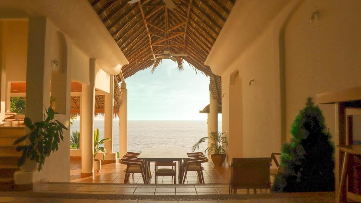 Aguamiel Manzanillo - B&B Puerto Escondido