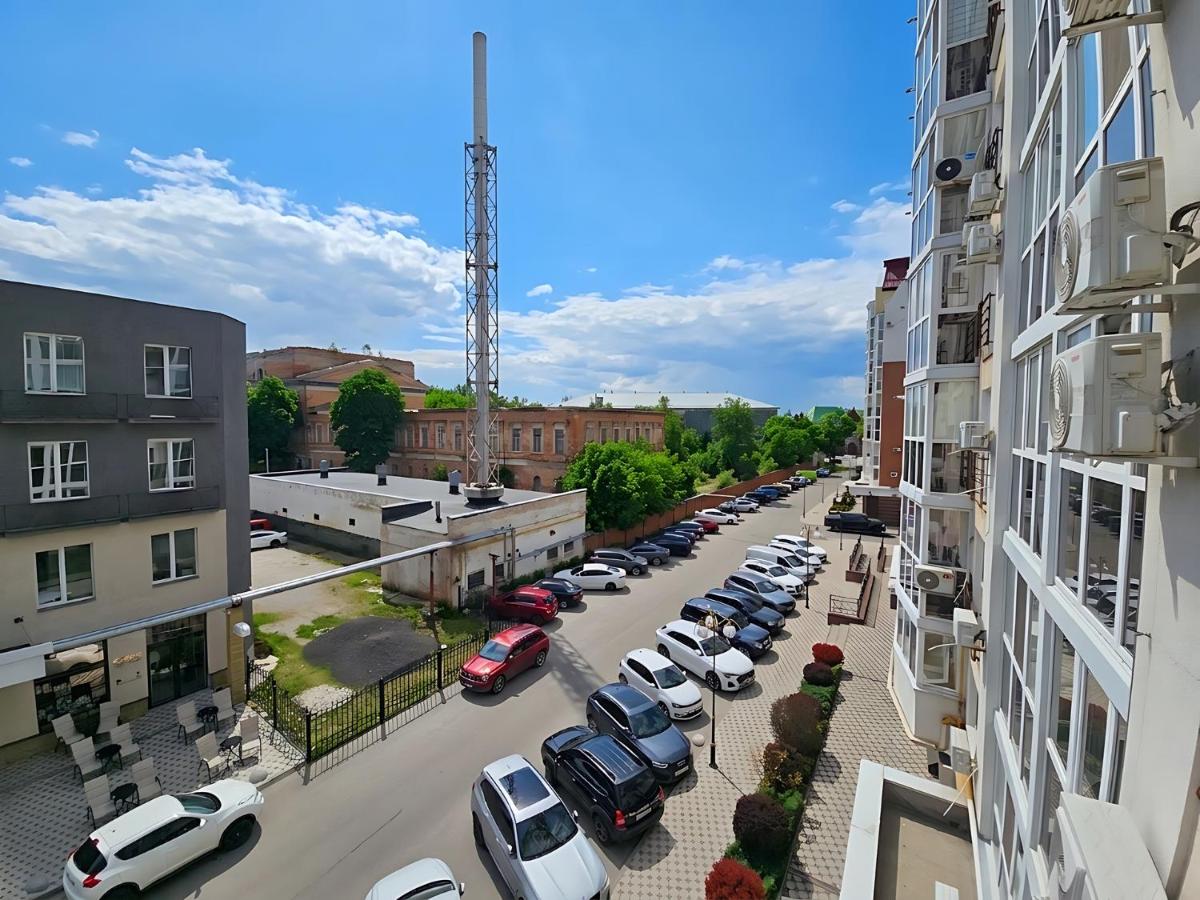 Серце Полтави 3, 2 кімнатна євро двушка в Корпусному парку у самому центрі, Мережа Alex Apartments, Документи для вдрядження Безконтактне заселення, Електрика, Світло та опалення 24-7 - Chambres d'hôtes Poltava