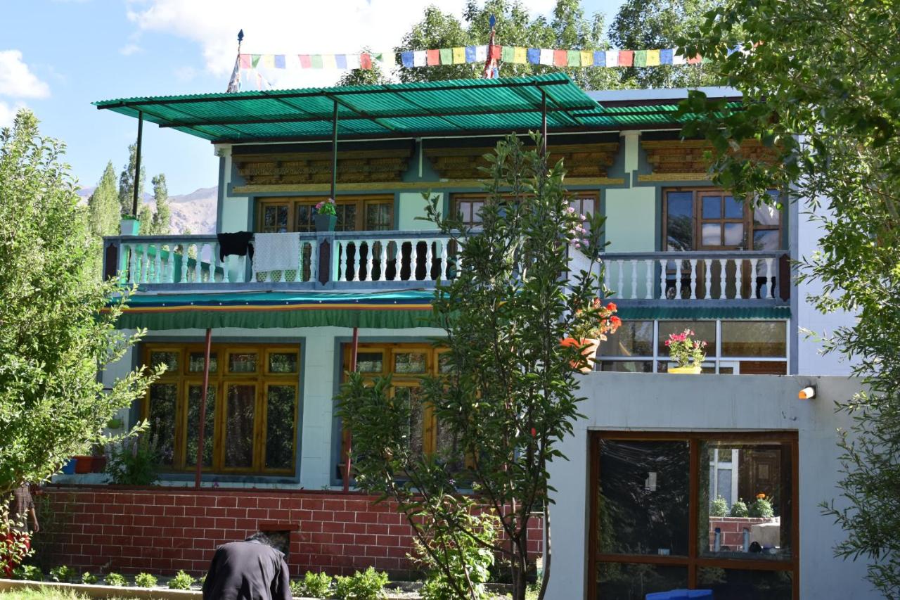 Larikha stay chumpa - B&B Leh