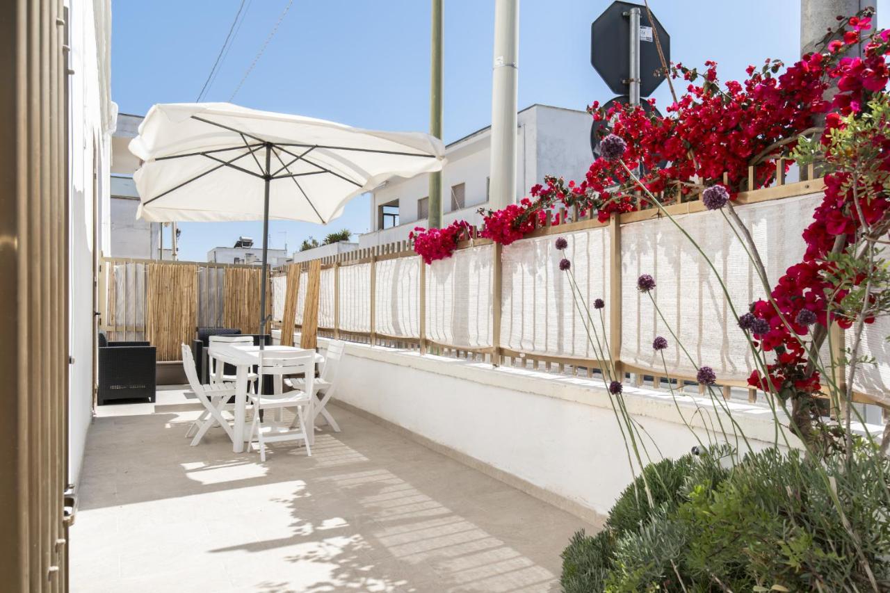 L'Angolo Del Mare - Bed and Breakfast Torre Lapillo