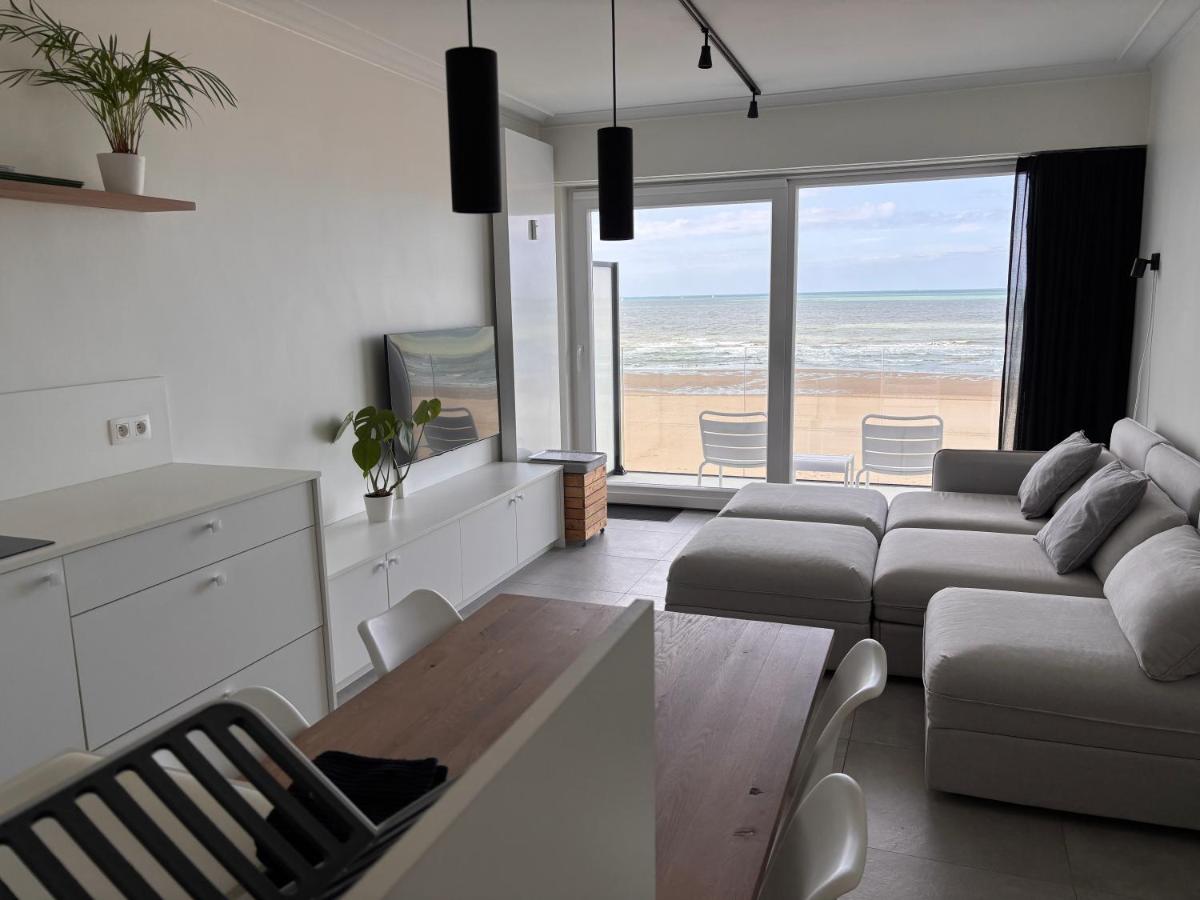 Ostend Sea View Apartment - B&B Ostend