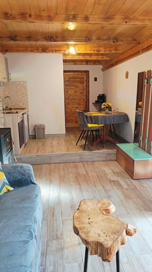Apartment and room Babe Mare - Chambres d'hôtes Senj