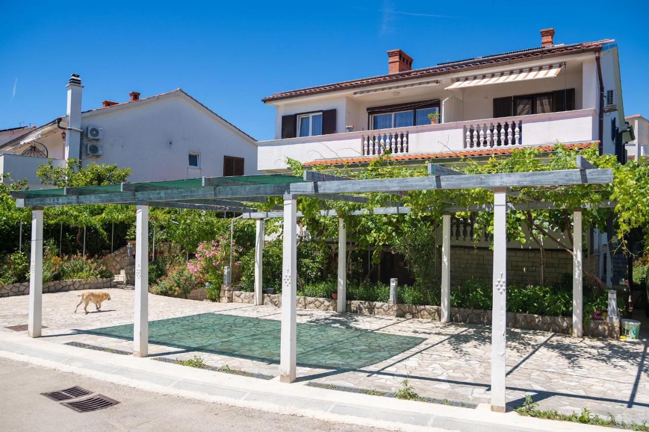 Apartments Jurina 2 - B&B Krk
