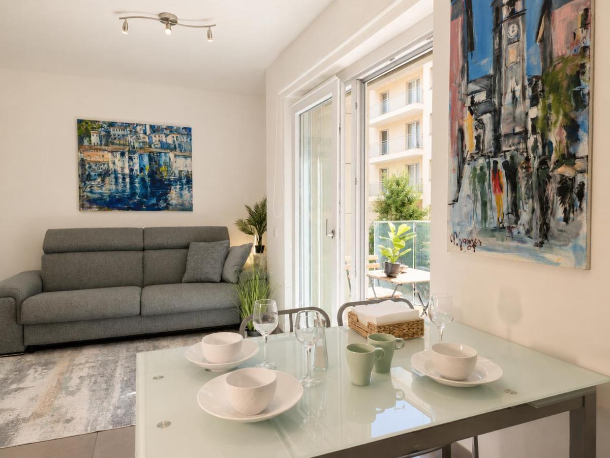 Emerald Apartment City Center - Chambres d'hôtes Lugano