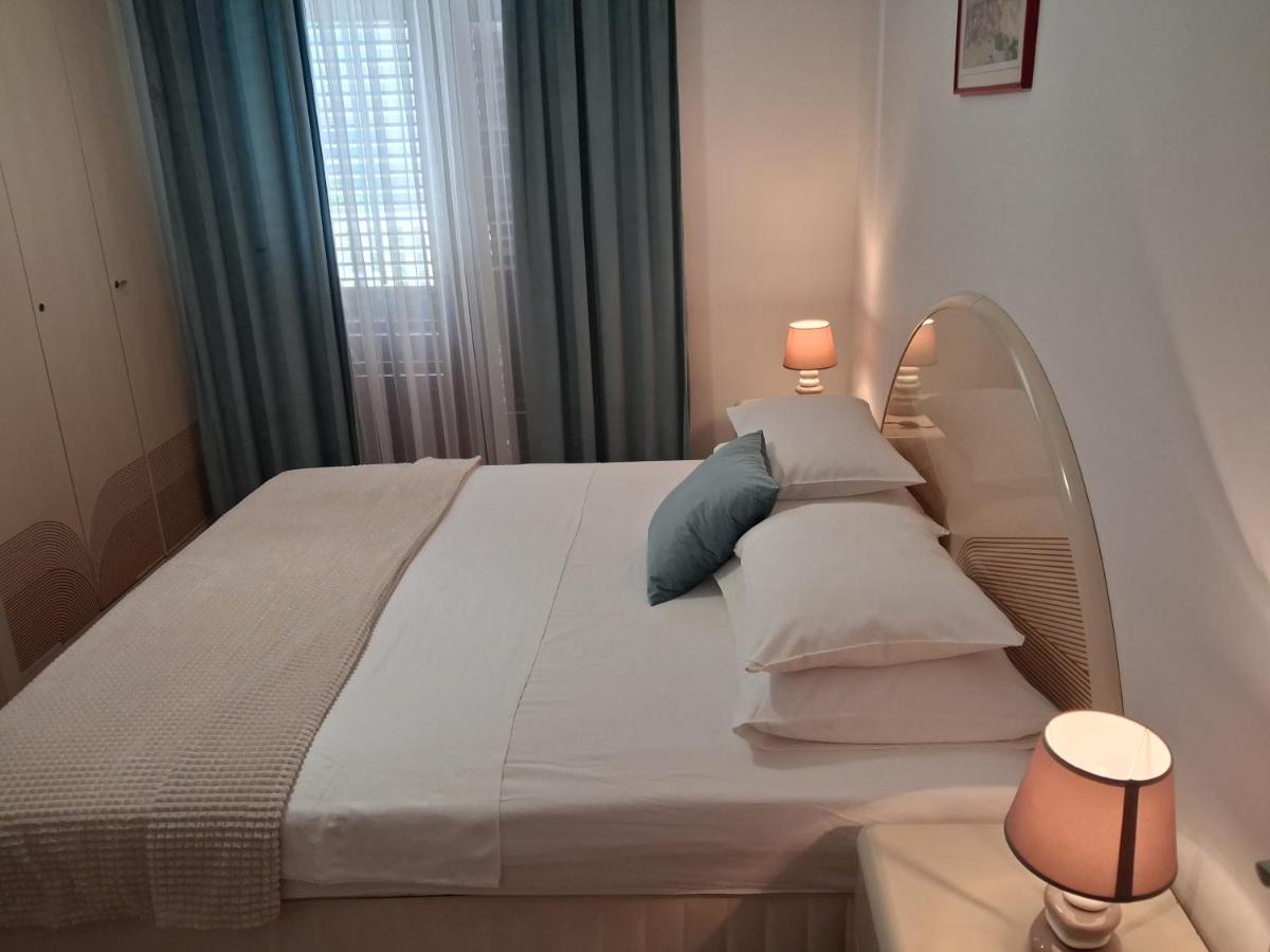 Apartamento de 2 dormitorios con terraza
