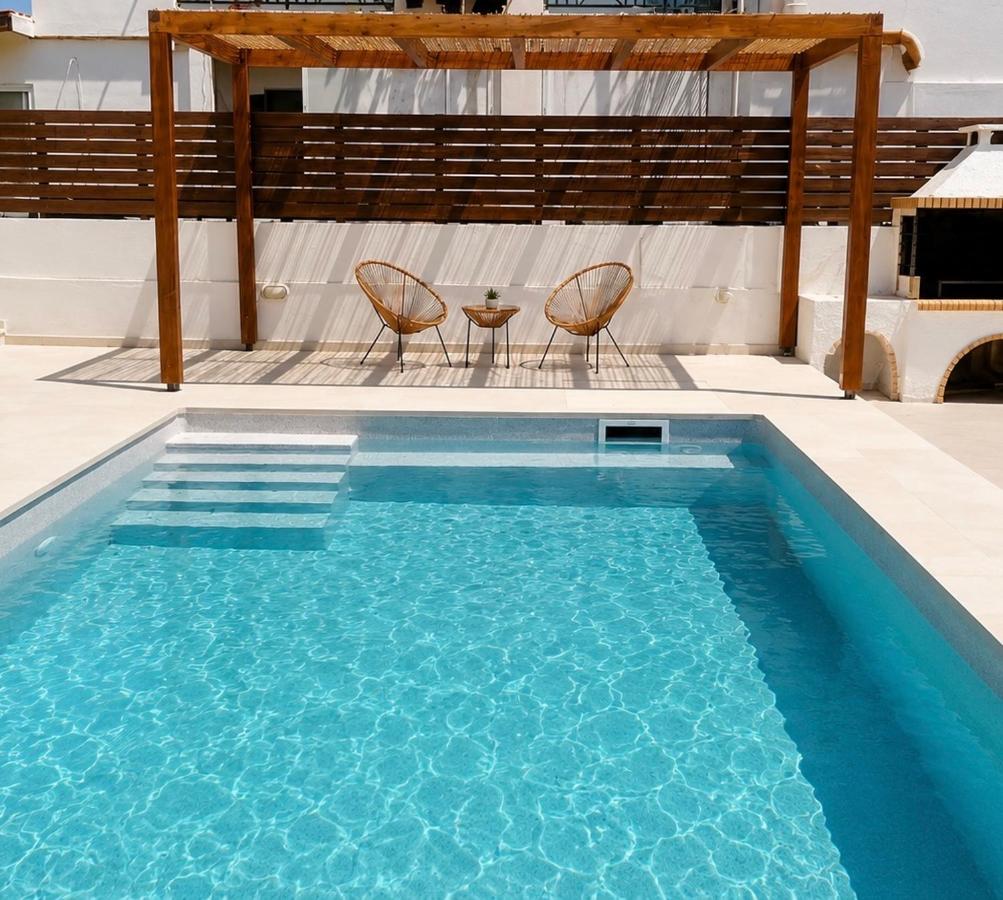 Villa Irilena Rhodes - Private pool & Sea view - B&B Gennadi