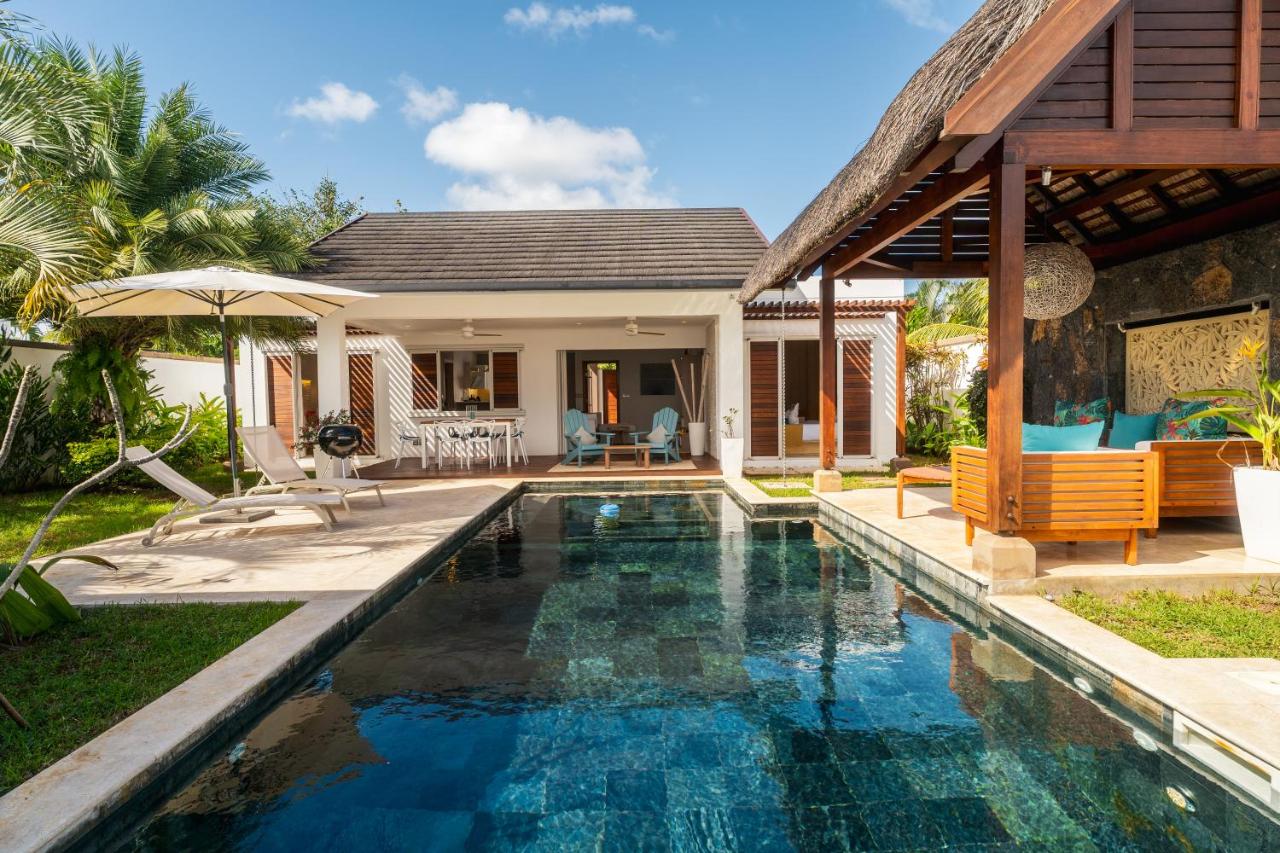 Elegant villa with private pool and garden - Bed and Breakfast Grand Baie