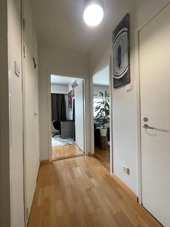 City center - a modern artist's two-room apartment! Smart TV & Fast Wifi - Ferienwohnung Lappeenranta