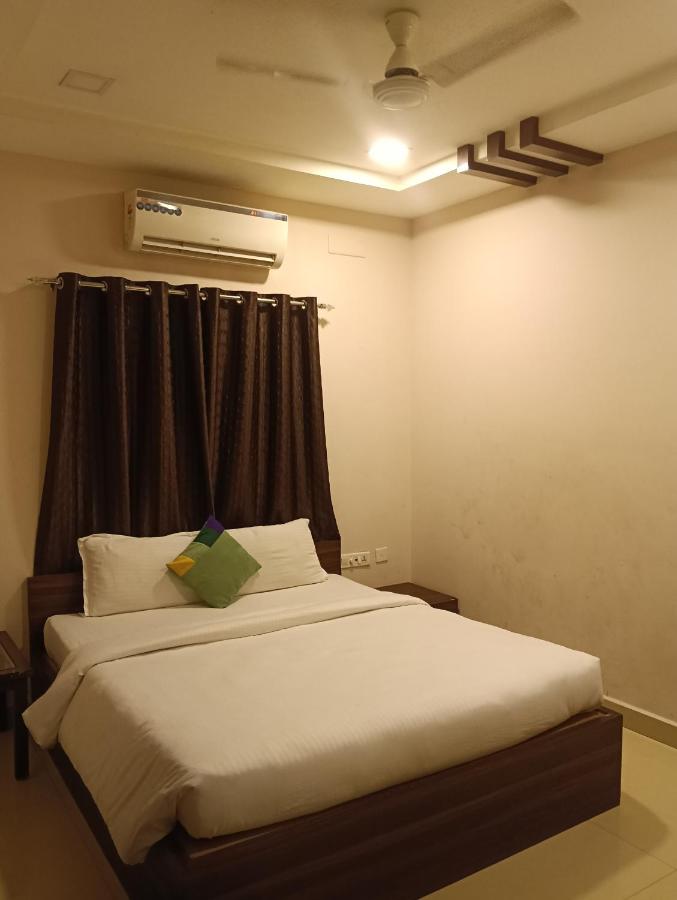 Staychill residency - Bed and Breakfast Madras