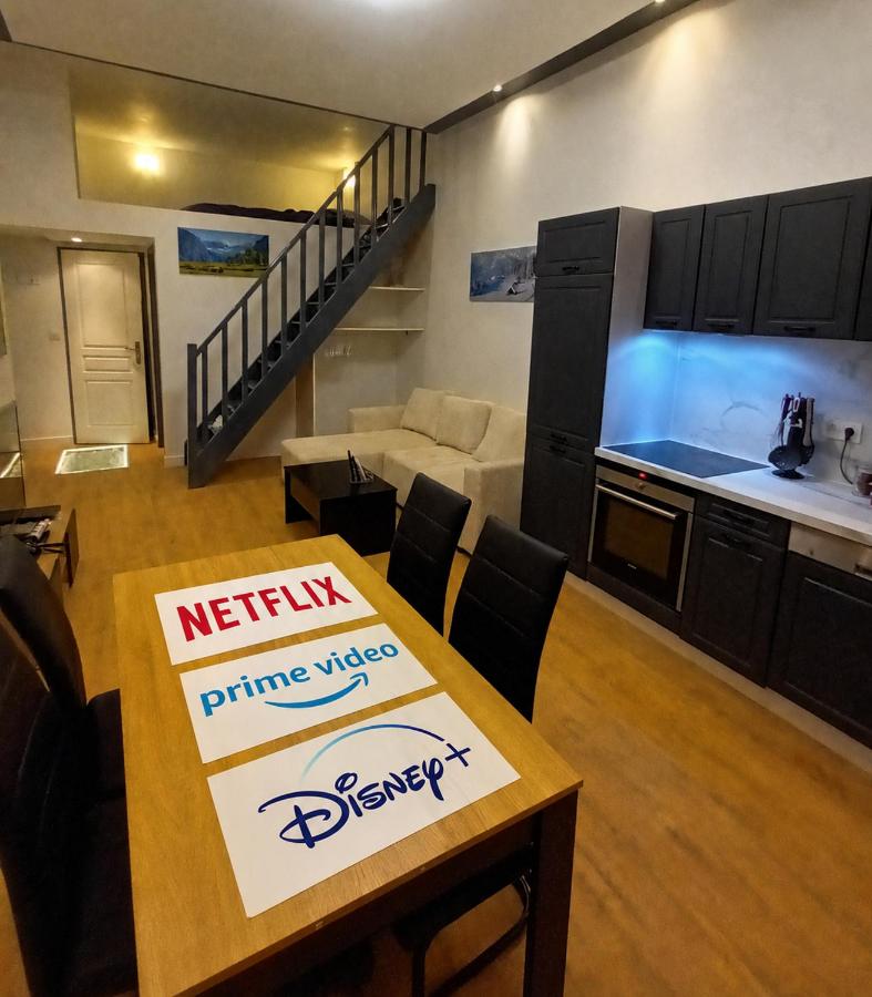 Grand studio avec mezzanine - B&B Voiron