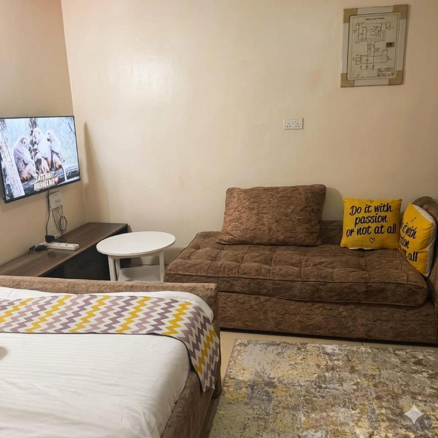 Cozy Apartment kwandege stage Embakasi - B&B Nairobi