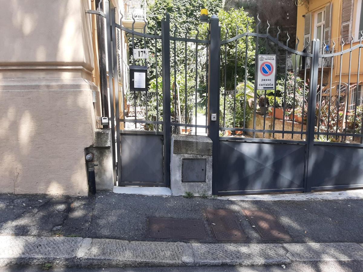 Experience Genoa-Traditional Home in Castelletto - Chambres d'hôtes Gênes