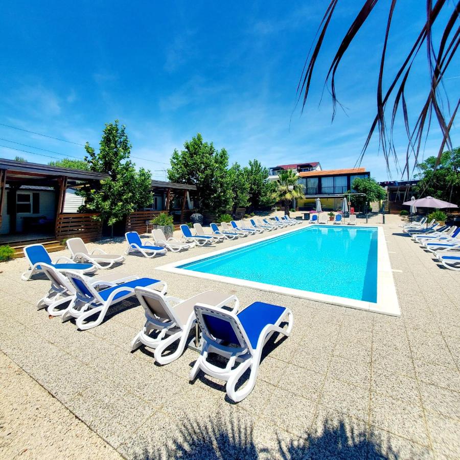 Mobilhome Nico - Camping Turanj with Pool - B&B Turanj