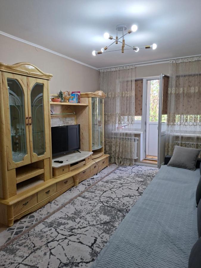 Конаев Капшагай 2-х комнатная квартира - Chambres d'hôtes Konayev