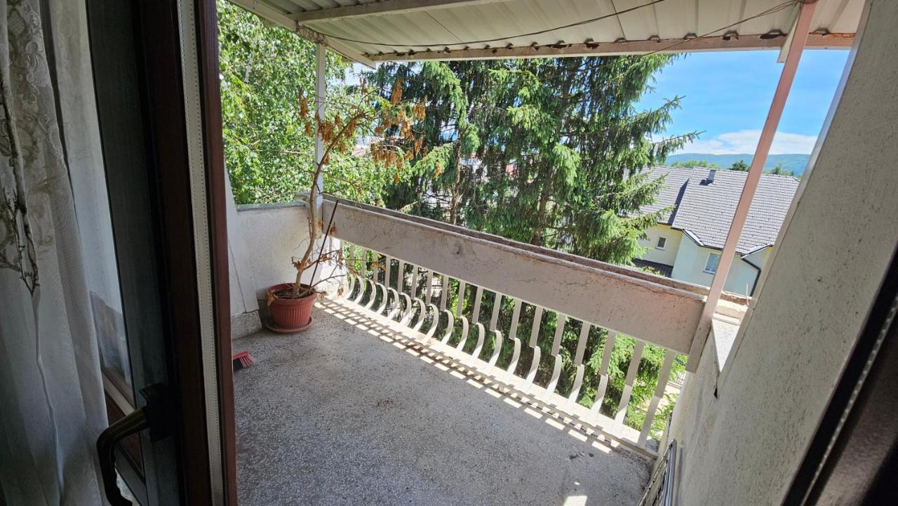 Quiet & Cozy Luzani Apartment - Bed and Breakfast Sarajevo