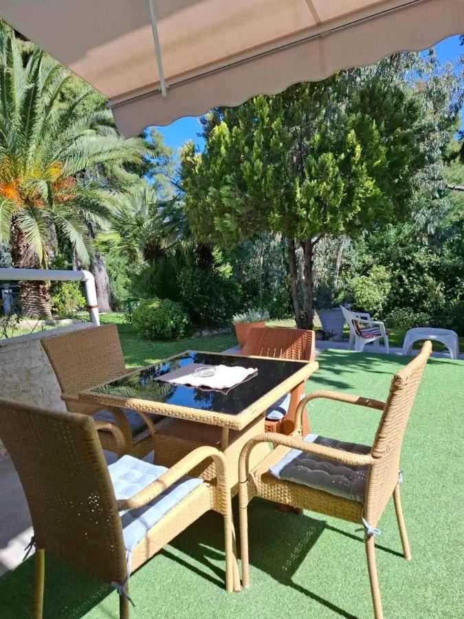 Relax dream villa - B&B Kryopigí
