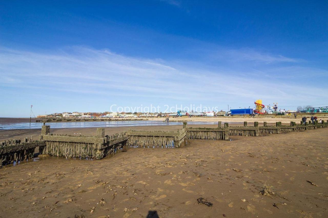 Lovely Caravan At Manor Park, Nearby Hunstanton Beach In Norfolk Ref 23029T - Chambres d'hôtes Hunstanton