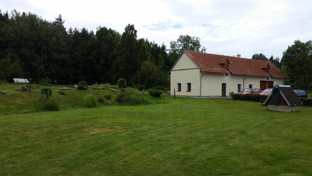 B&B Bohutín - Penzion Stará Fořtovna Brdy - Bed and Breakfast Bohutín