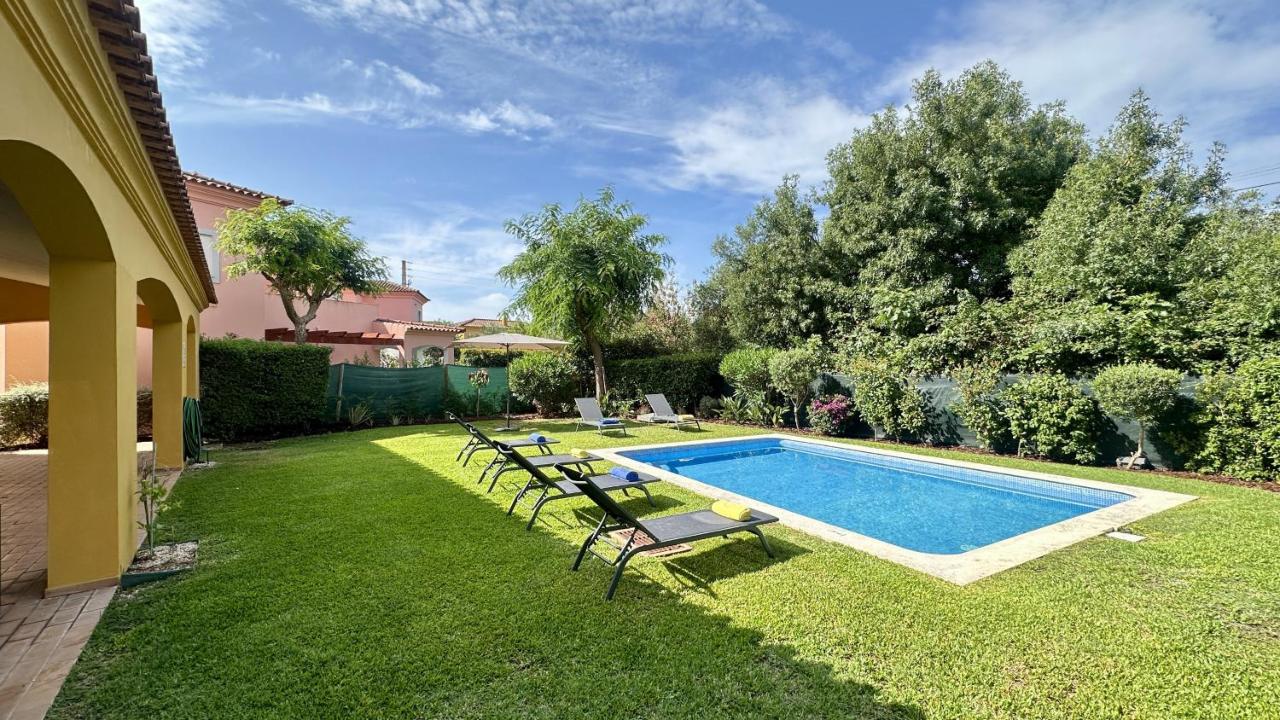 Casa Bonita - Private Pool - 8 P - Vilamoura - Chambres d'hôtes Vilamoura
