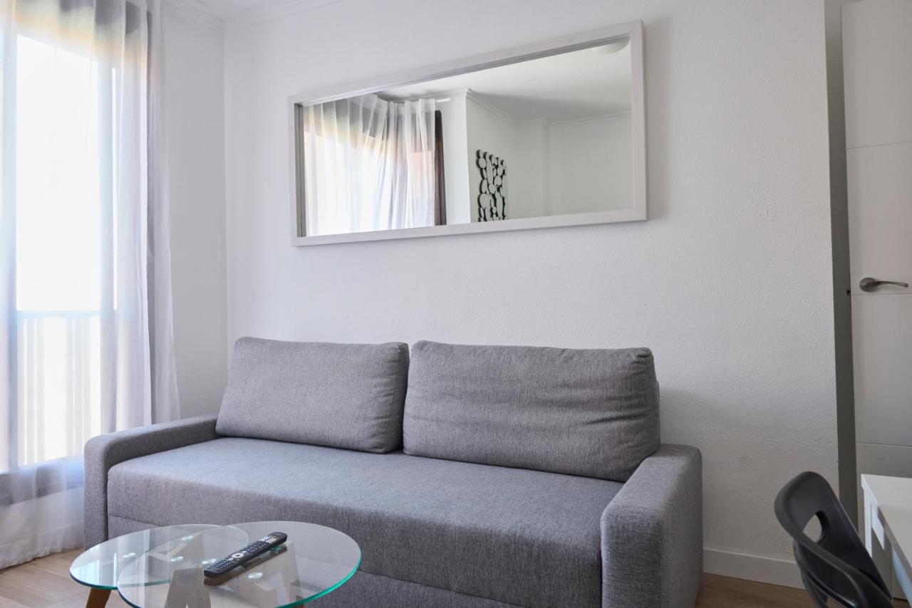 Apartamento moderno en Barajas - Bed and Breakfast Madrid