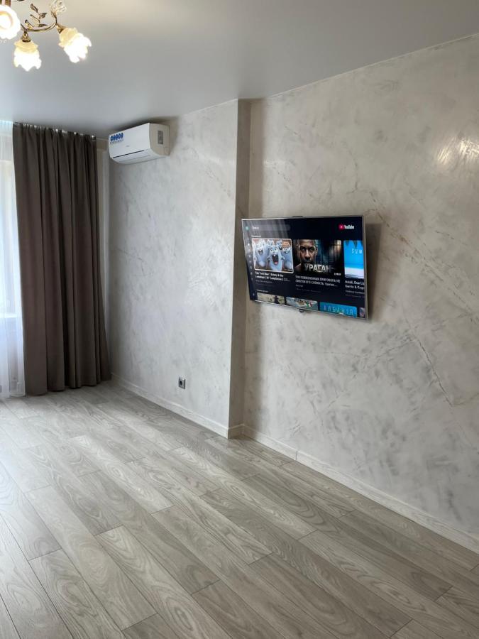 1 кімната Обухів, подобово - B&B Obuchiv